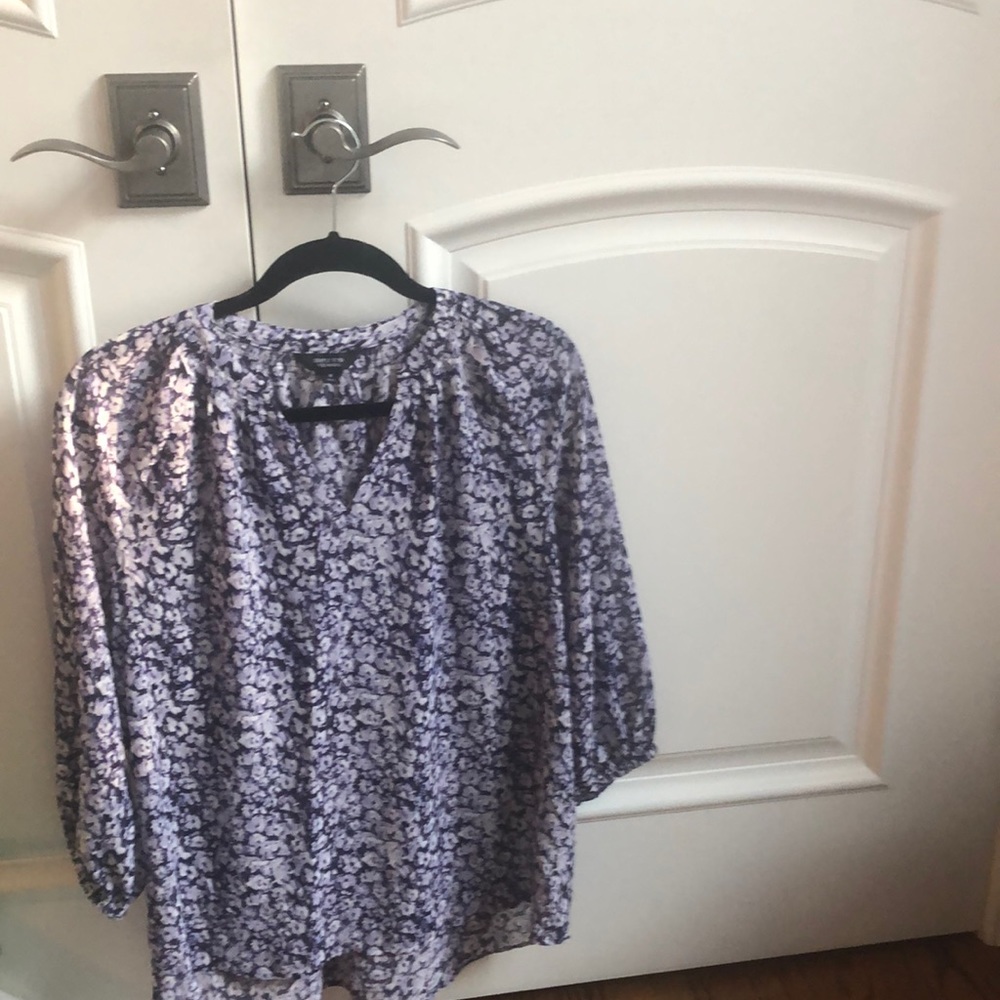 NEW! Vera Wang purple floral blouse 3/4 sleeve M